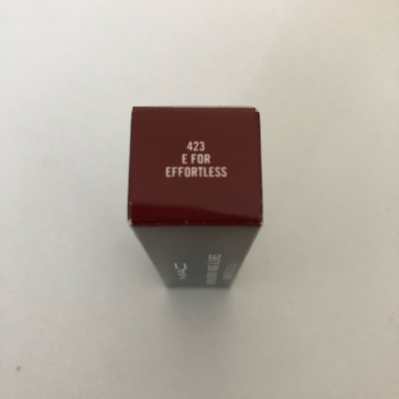 BN MAC Cosmetics Love Me Lipstick in E for Effortless - Picture 2 of 3